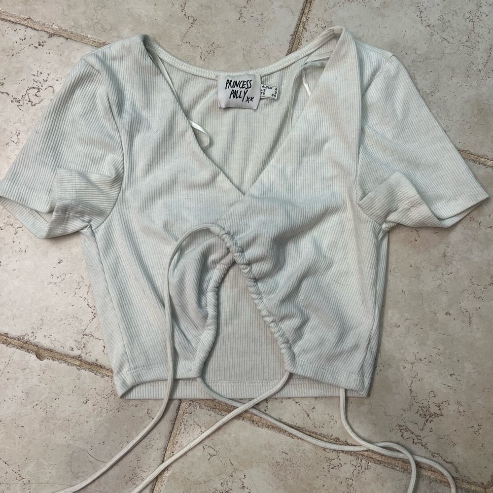 White top bundle - Picture 2 of 4